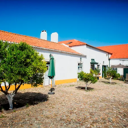 ゲストハウス Quinta Da Fontes 4*